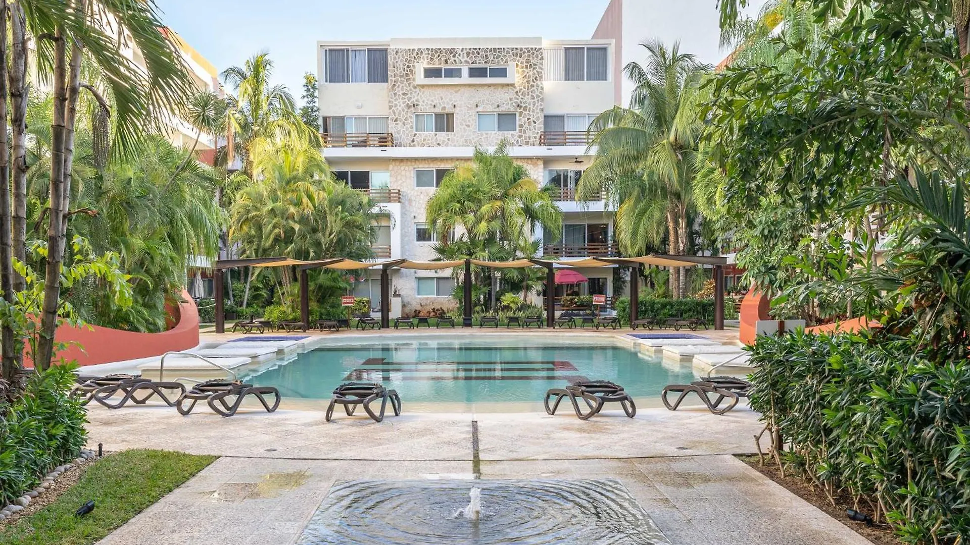 Penthouse With Rooftop And Jacuzzi In Downtown Playa del Carmen Apartment