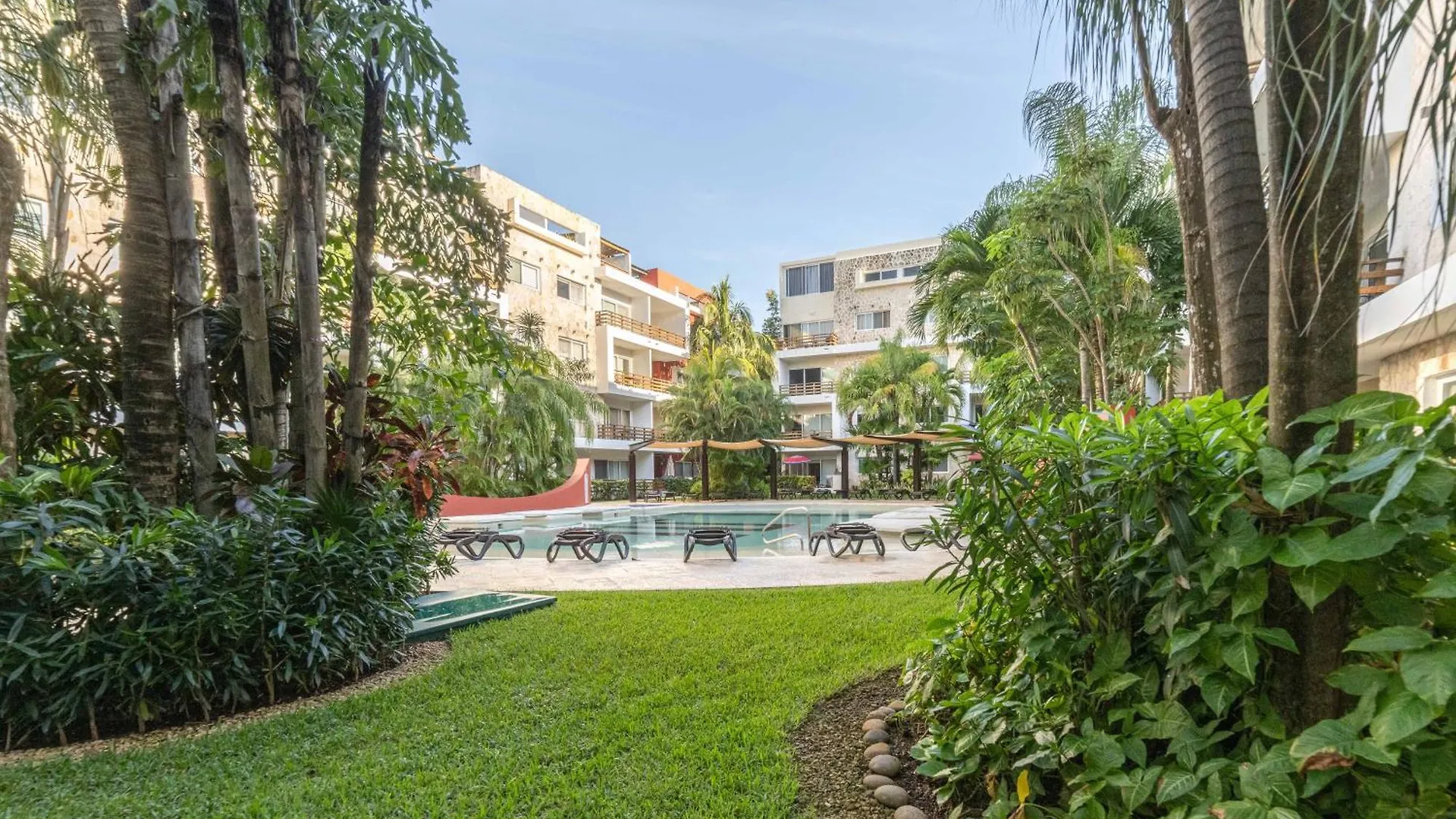 Penthouse With Rooftop And Jacuzzi In Downtown Playa del Carmen